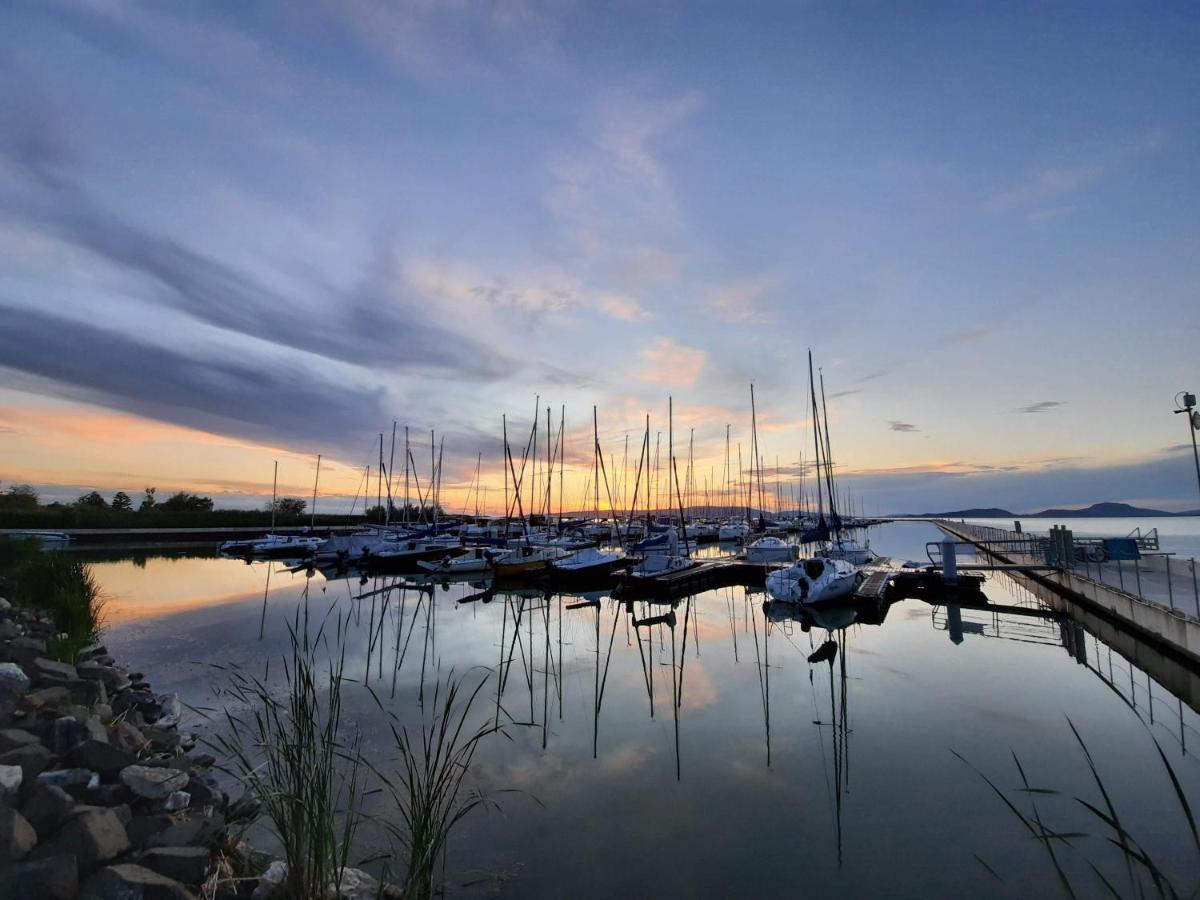 Marica Apartman Balatonfenyves Dış mekan fotoğraf
